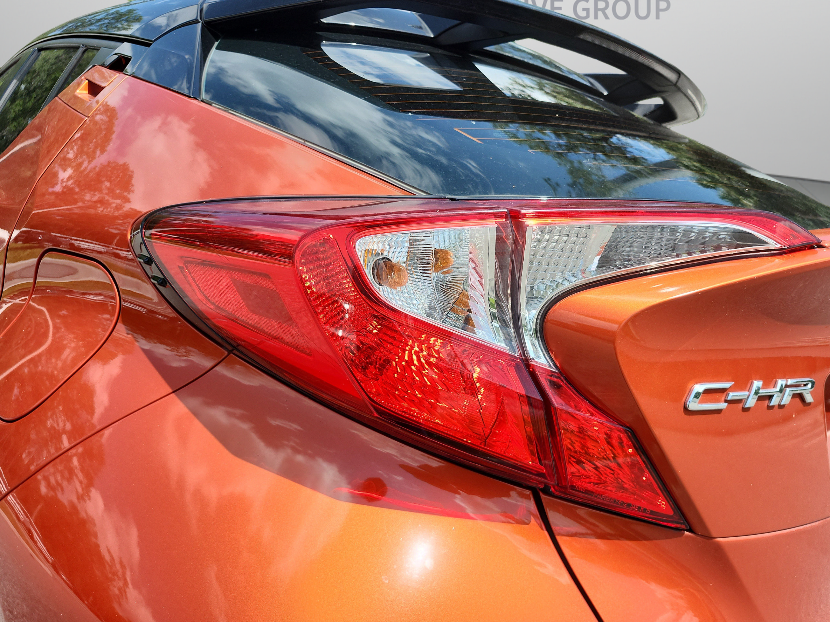 Used 2020 Toyota C-HR XLE FWD image 27