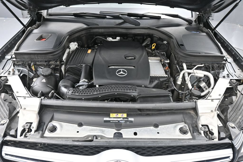 Used 2017 Mercedes-Benz GLC 300 4MATIC image 40
