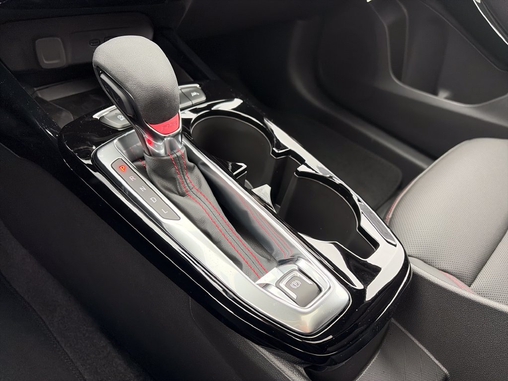 New 2026 Chevrolet Trax RS w/ Sunroof Package FWD image 20