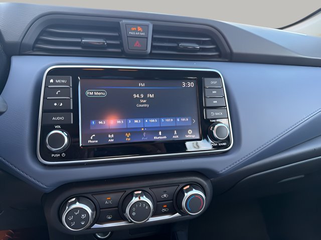 Used 2023 Nissan Versa SV FWD image 11