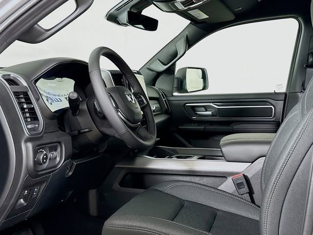 New 2026 RAM 1500 4x4 Crew Cab image 9