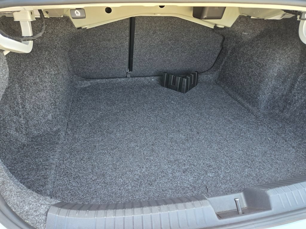 Certified 2021 Volkswagen Jetta SEL Premium FWD image 14