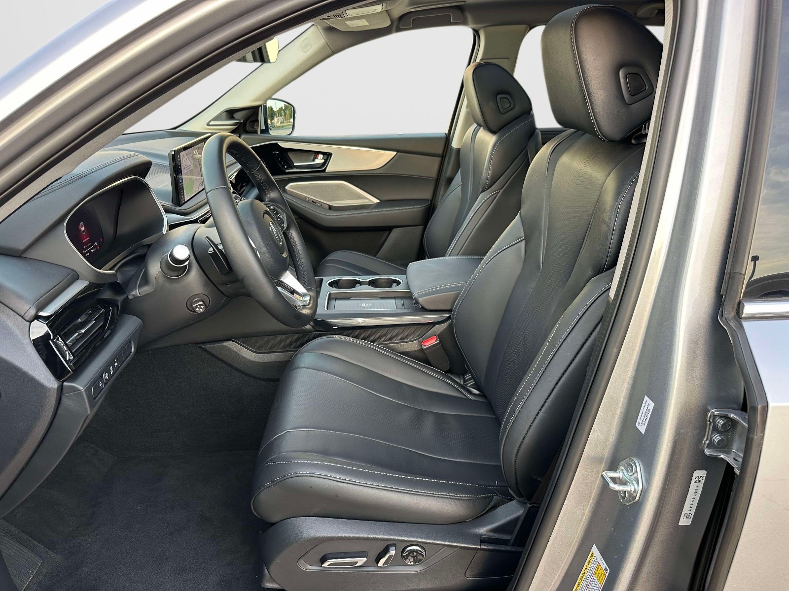Certified 2026 Acura MDX w/ Technology Package AWD/4WD image 16