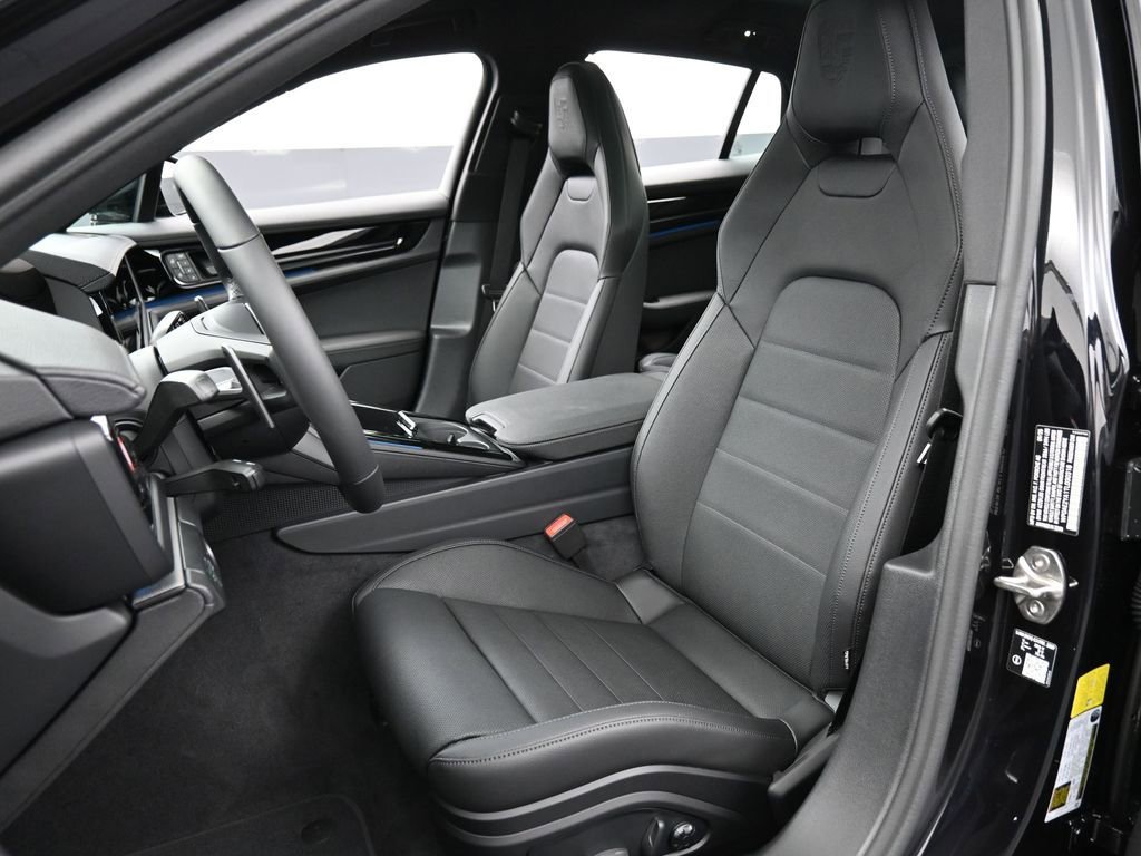 New 2026 Porsche Panamera 4 image 5
