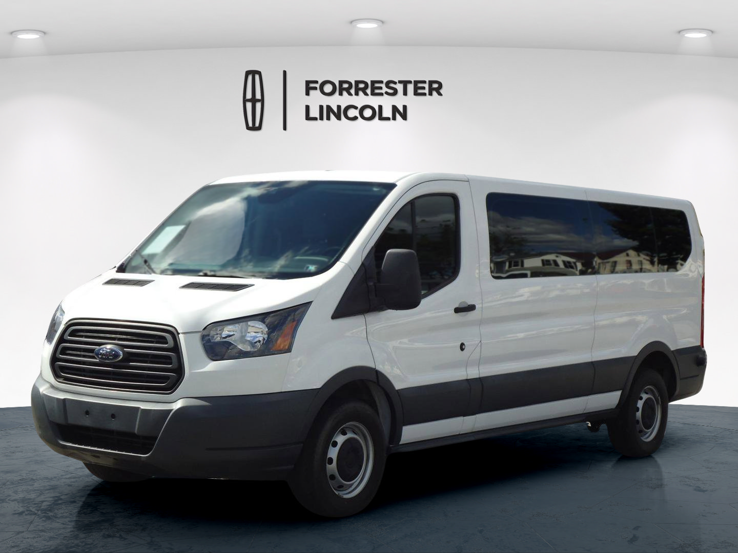 Used 2017 Ford Transit 350 XL RWD image 7