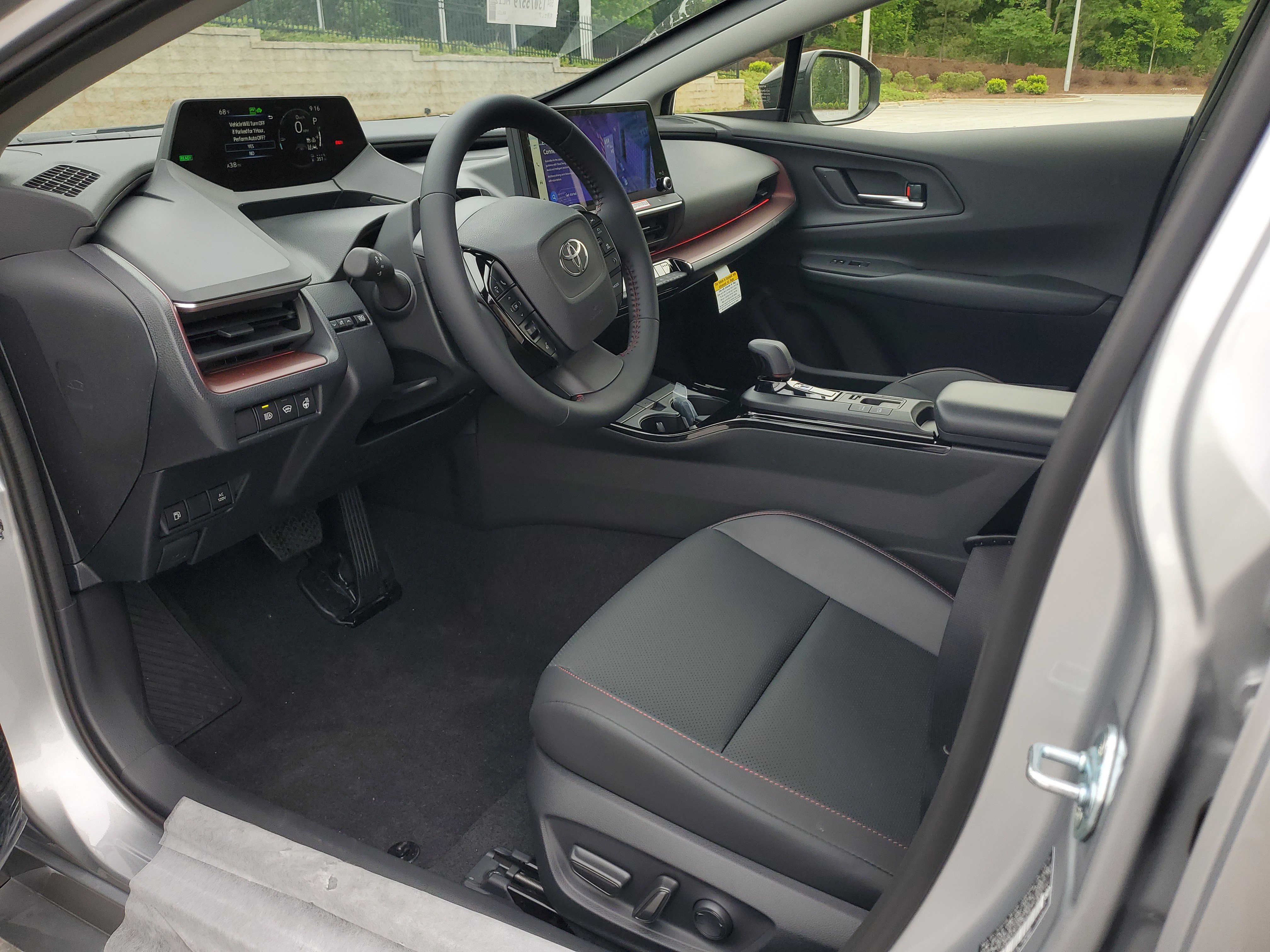 New 2026 Toyota Prius Plug-In Hybrid FWD image 15