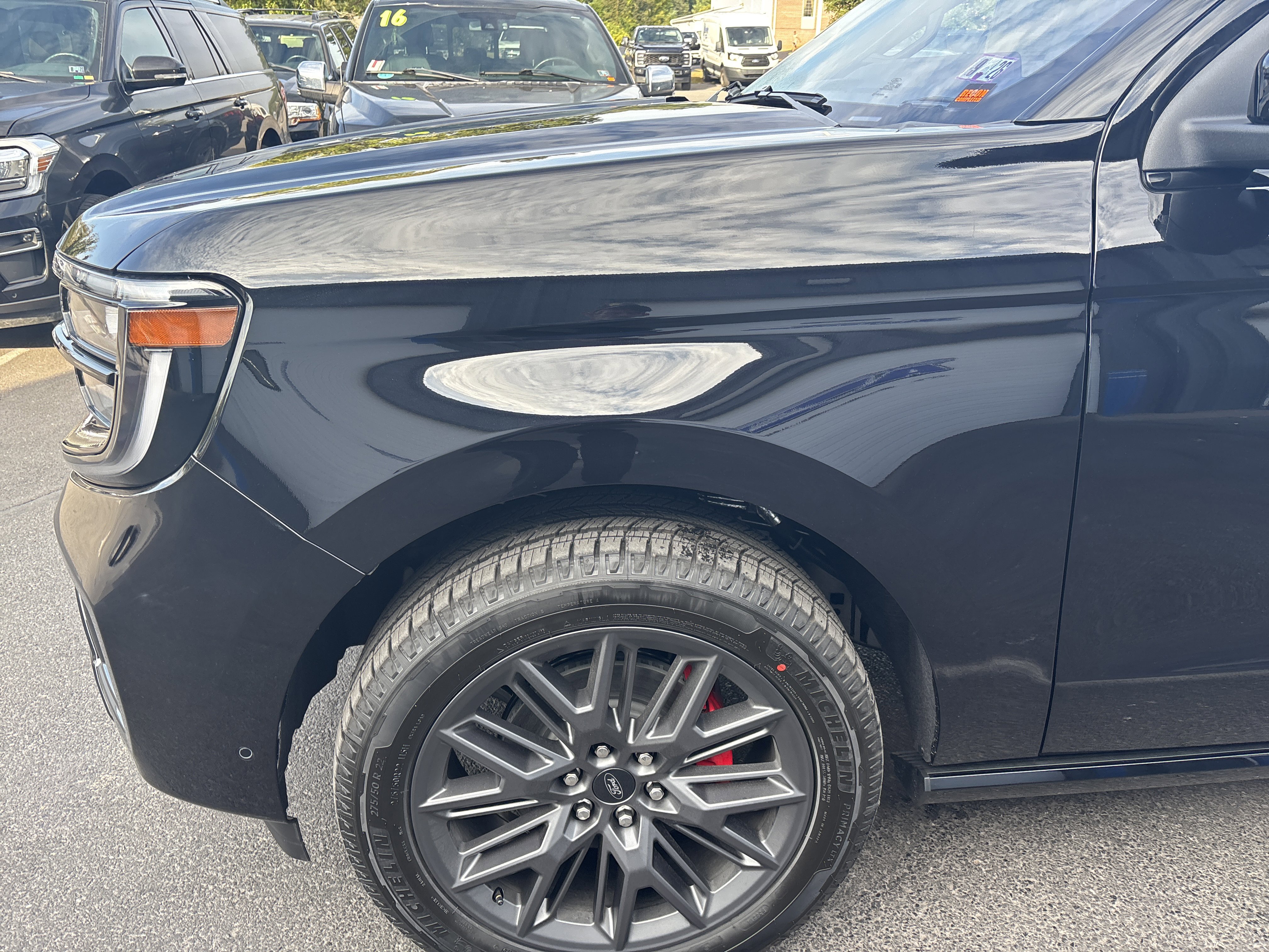 New 2025 Ford Expedition Max Platinum image 11