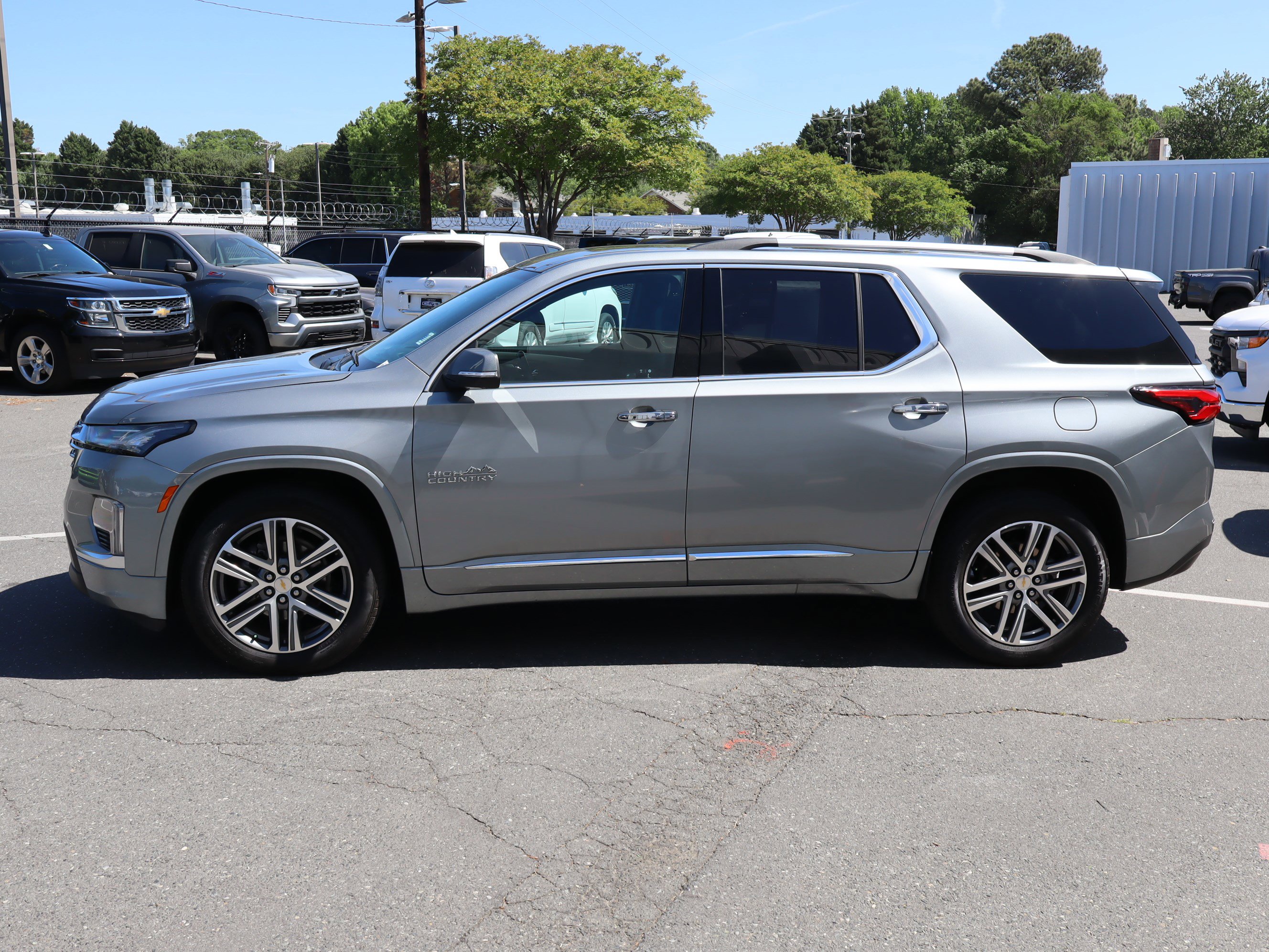 Certified 2023 Chevrolet Traverse High Country AWD/4WD image 7