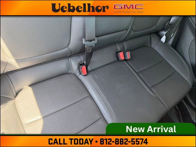 Used 2022 Buick Encore GX Essence w/ Experience Buick Package AWD/4WD image 5
