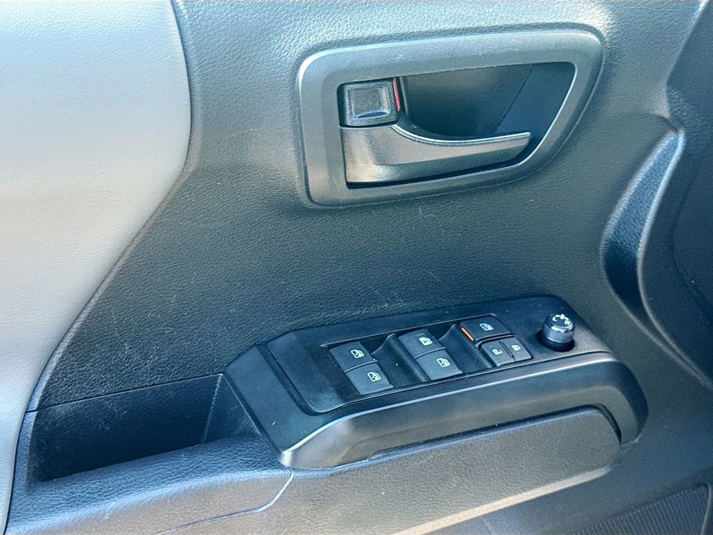Used 2023 Toyota Tacoma SR image 17