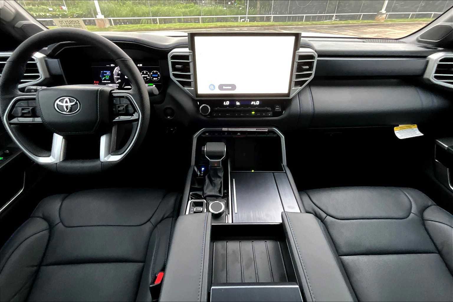 New 2025 Toyota Tundra Platinum image 5