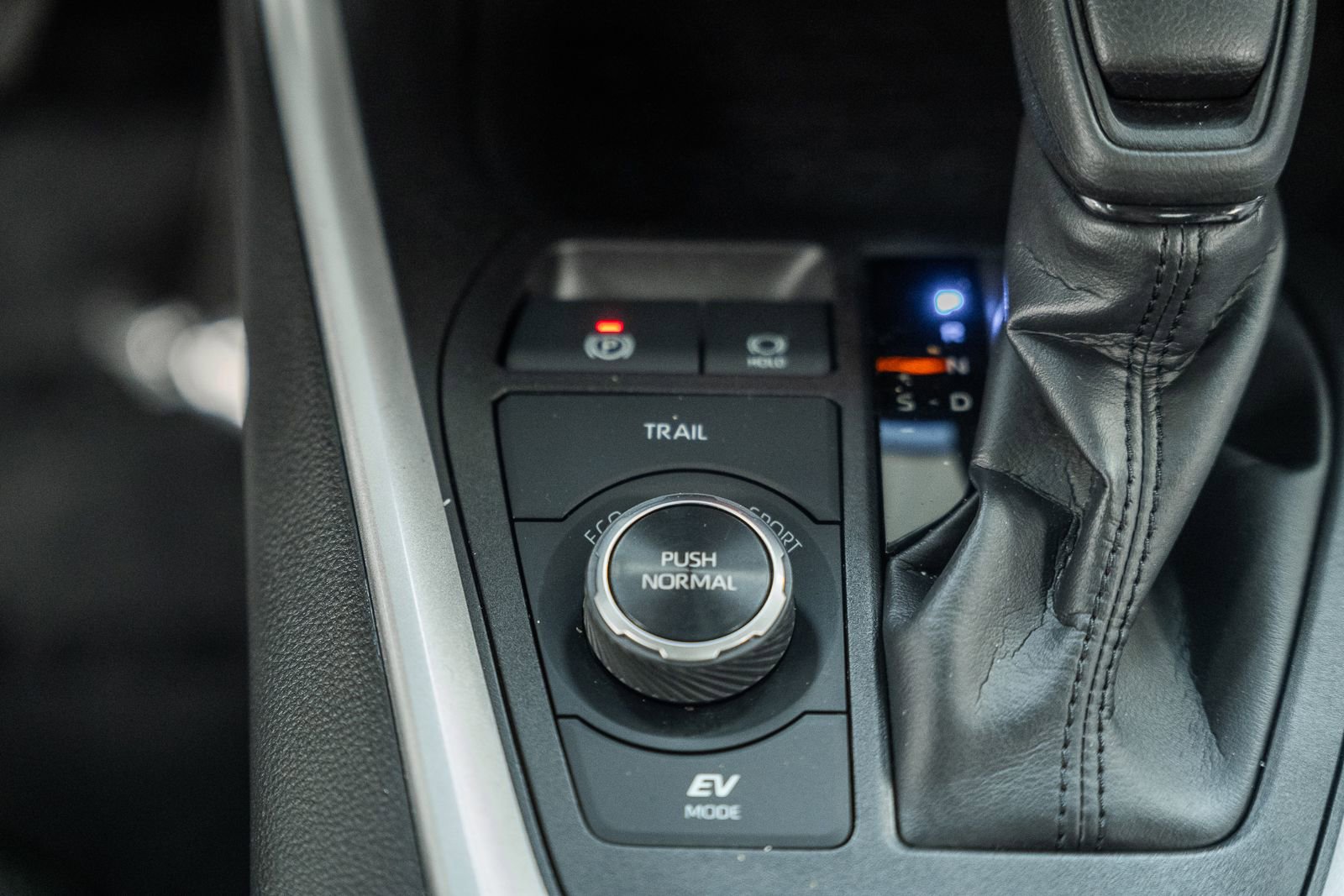 Used 2024 Toyota RAV4 XLE w/ Convenience Package AWD/4WD image 31