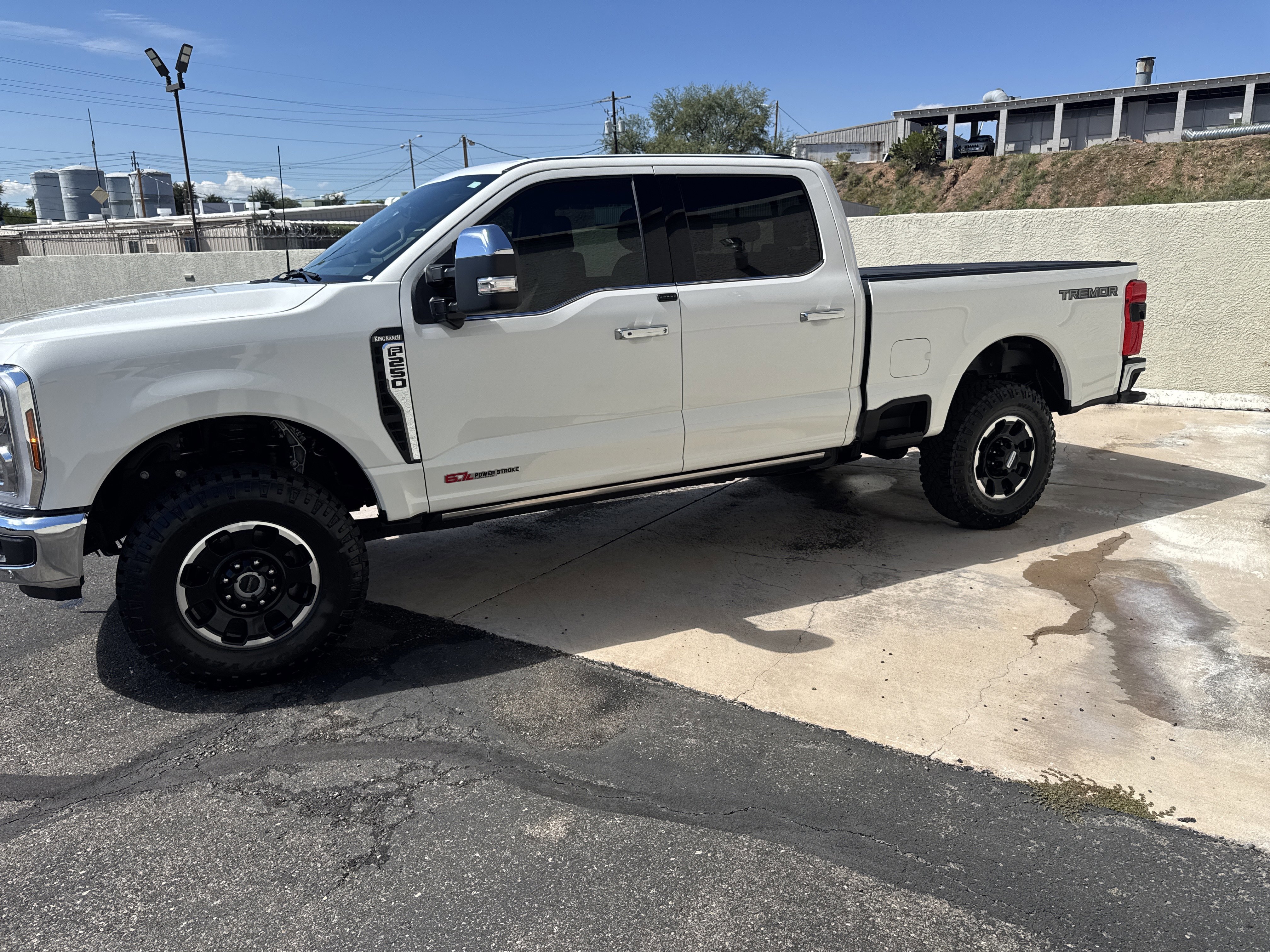 New 2025 Ford F250 King Ranch w/ Tremor Off-Road Package image 4