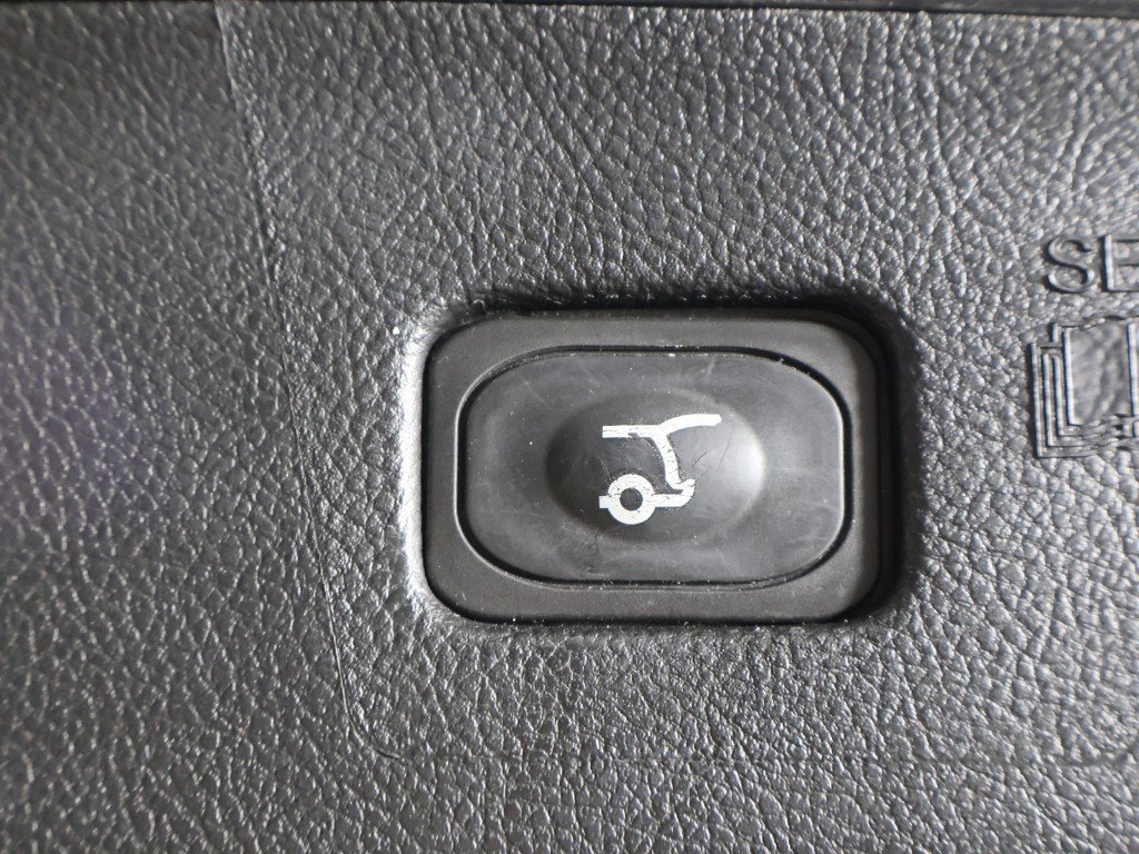 Used 2024 Ford Edge Titanium image 18