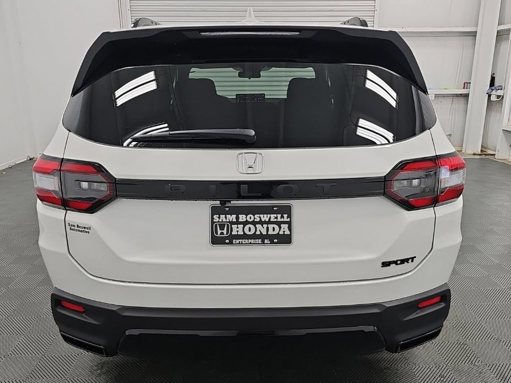 New 2026 Honda Pilot Sport image 7