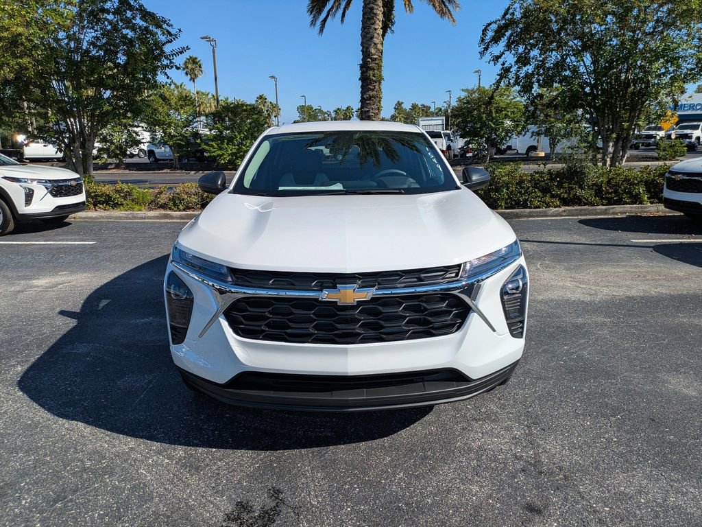 New 2026 Chevrolet Trax LS w/ Driver Confidence Package image 9