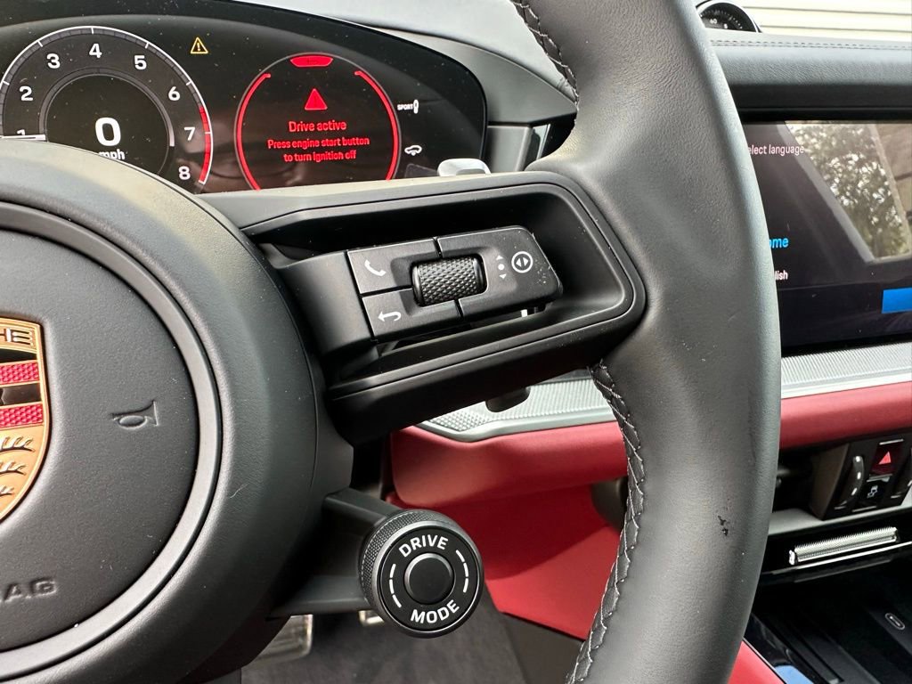Used 2026 Porsche Cayenne S image 23