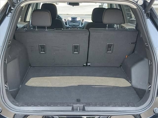 Used 2024 Chevrolet Equinox LT FWD image 16
