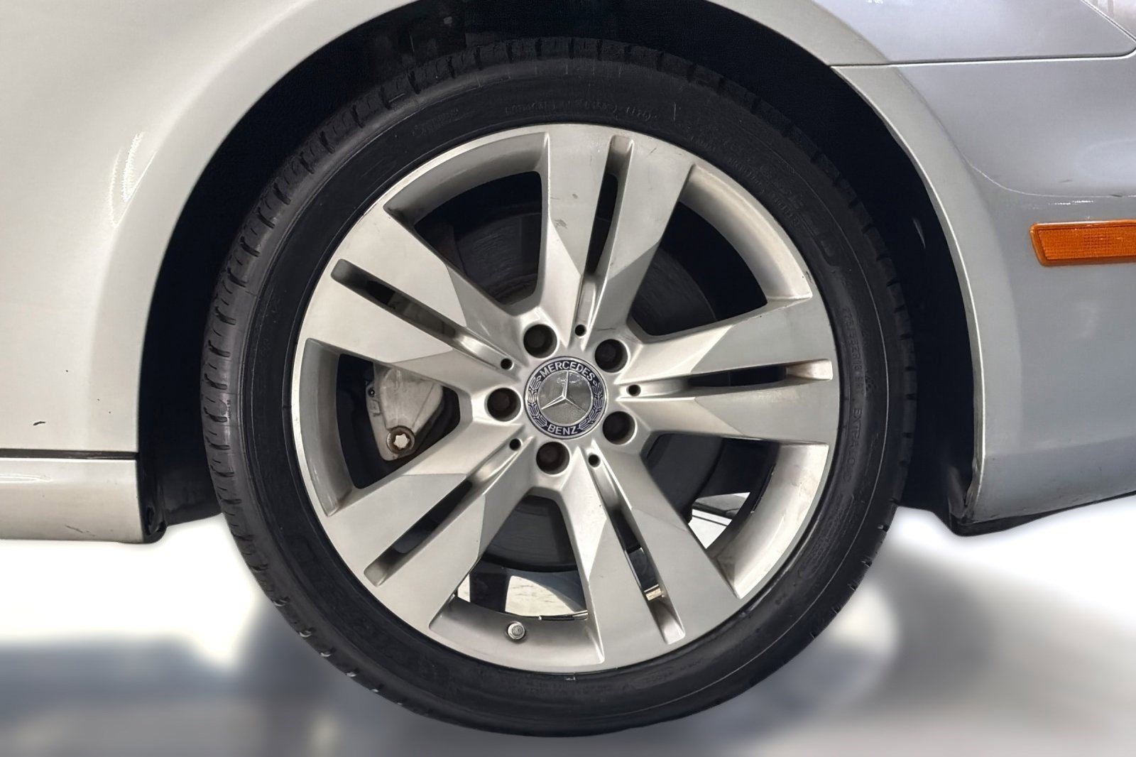 Used 2009 Mercedes-Benz CLS 550 image 11