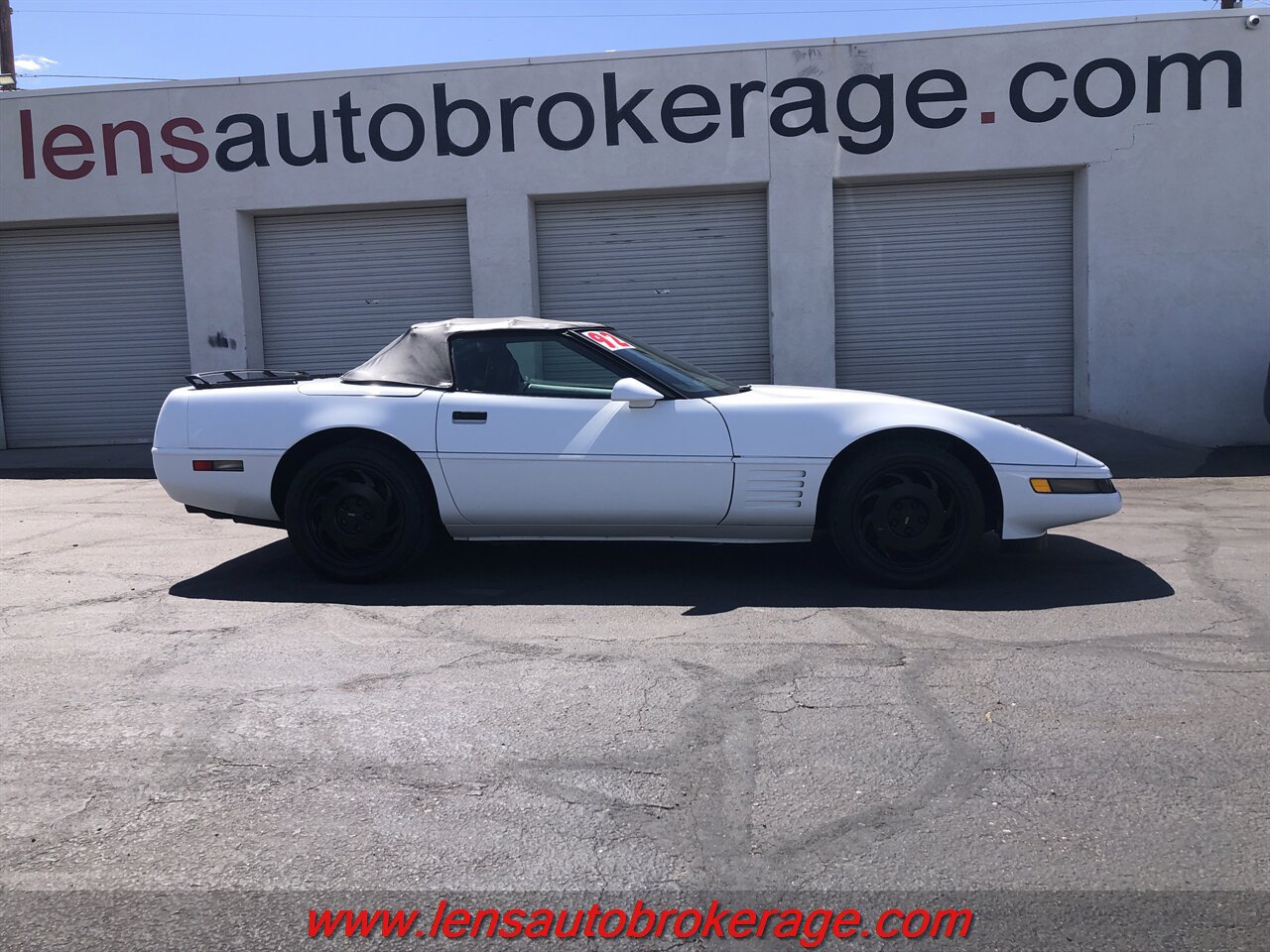Used 1992 Chevrolet Corvette Convertible RWD image 1