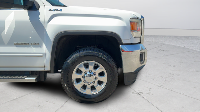 Used 2015 GMC Sierra 2500 SLE AWD/4WD image 27