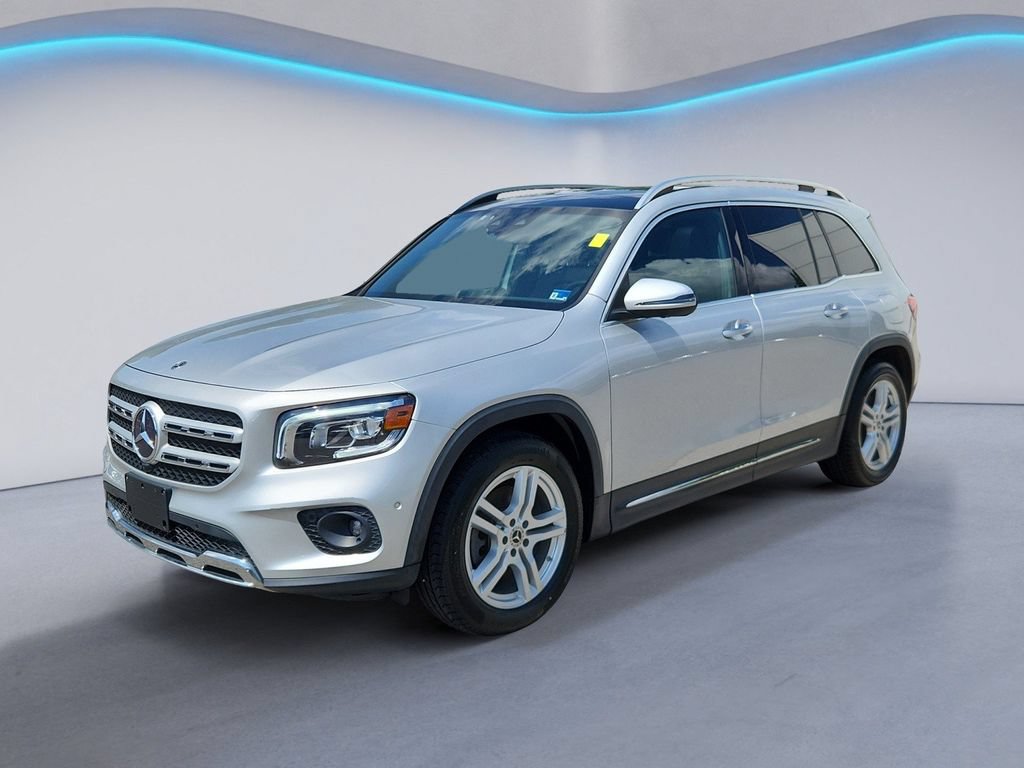 Used 2023 Mercedes-Benz GLB 250 4MATIC w/ Premium Package image 7
