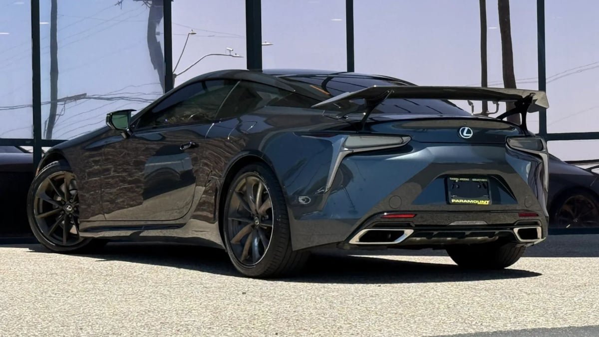 Used 2018 Lexus LC 500 Coupe w/ Touring Package RWD image 7