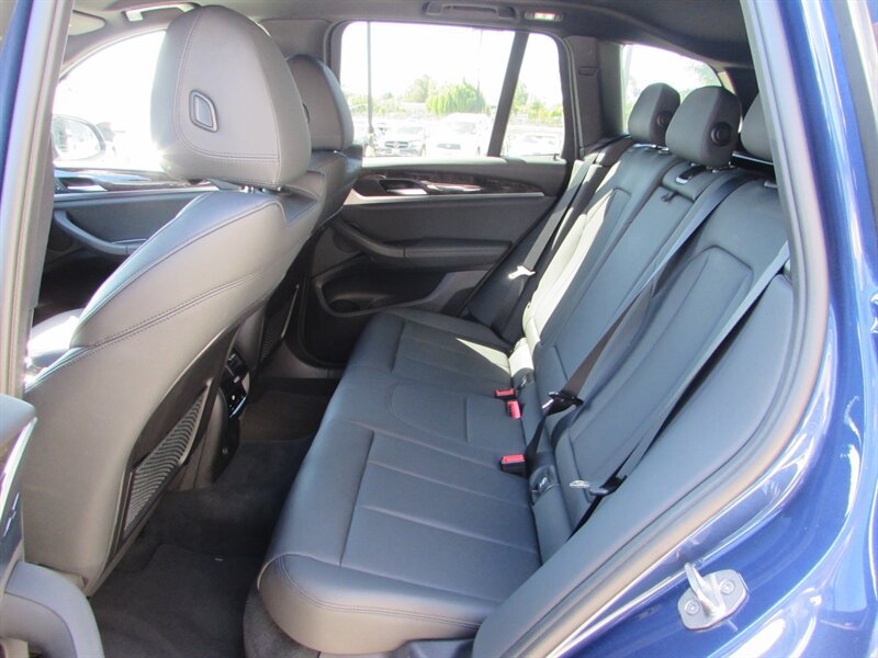 Used 2019 BMW X3 xDrive30i w/ Driving Assistance Package AWD/4WD image 28