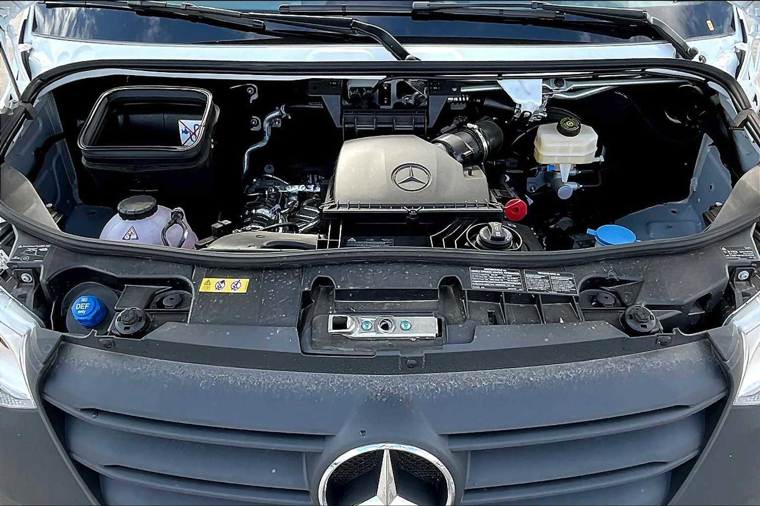 New 2025 Mercedes-Benz Sprinter 2500 image 16