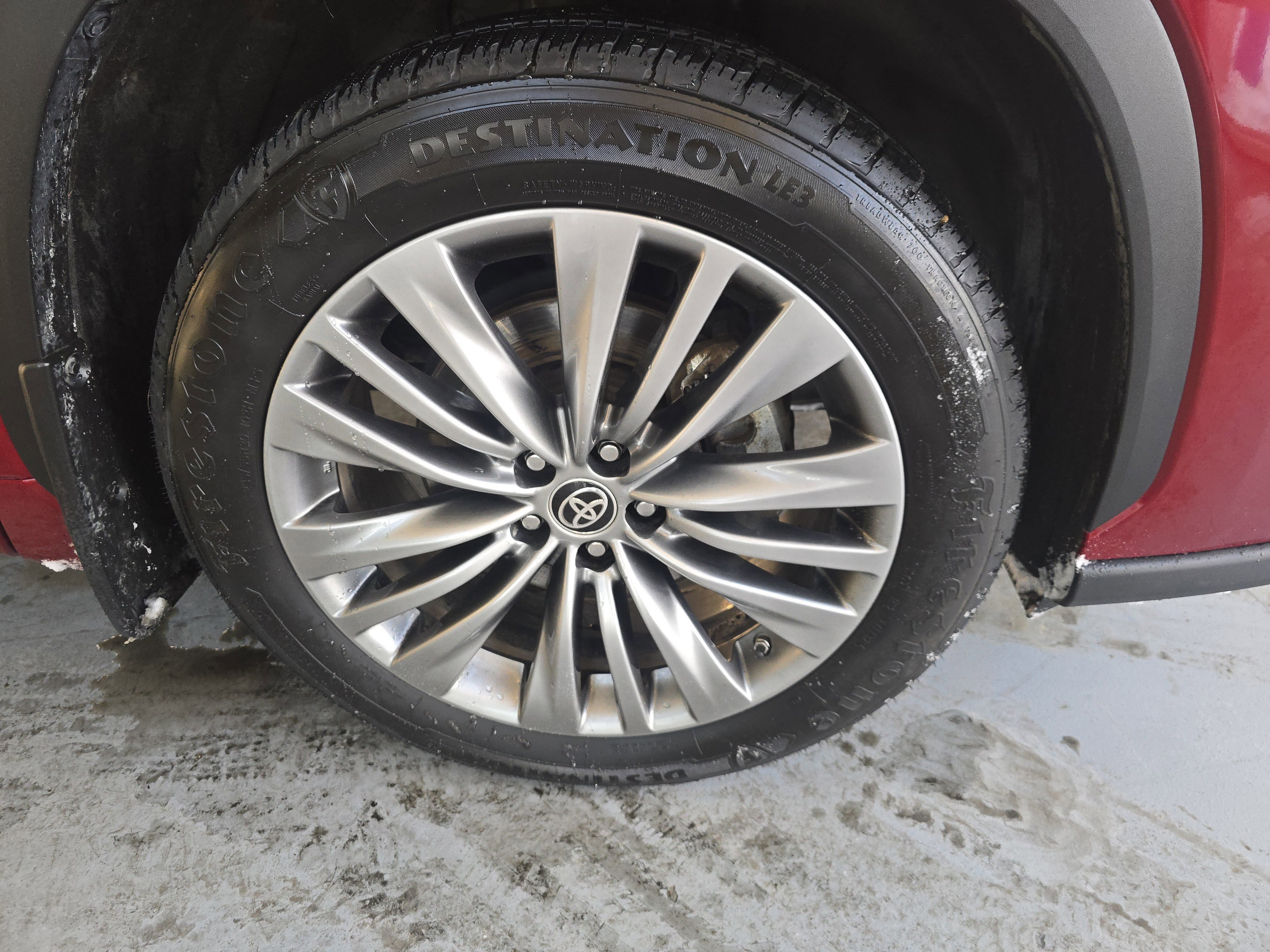 Used 2021 Toyota Highlander Platinum image 13