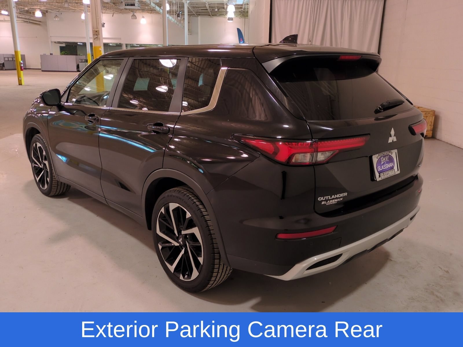 Used 2023 Mitsubishi Outlander SE AWD/4WD image 6