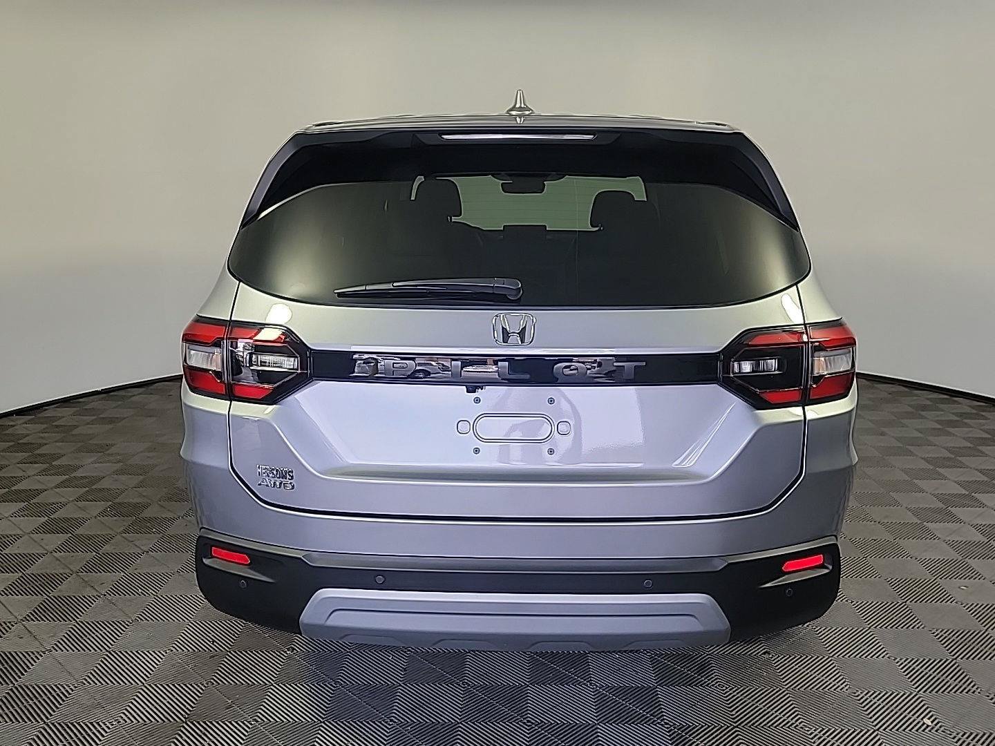 Certified 2025 Honda Pilot EX-L image 5