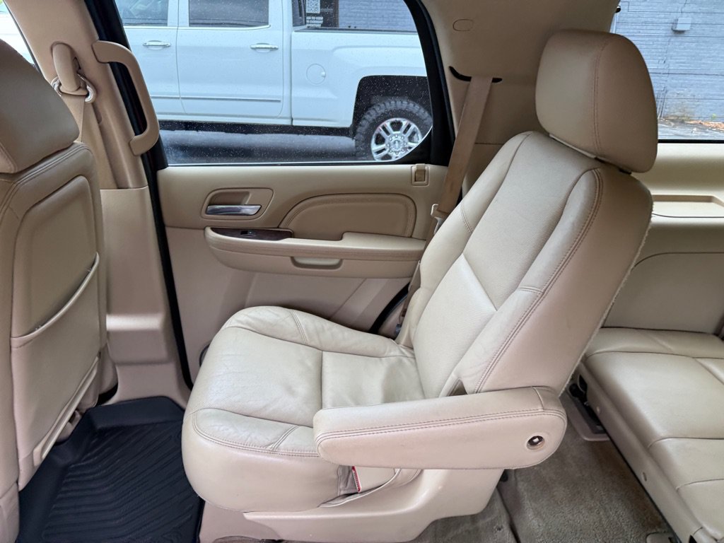 Used 2013 Cadillac Escalade Premium AWD/4WD image 58