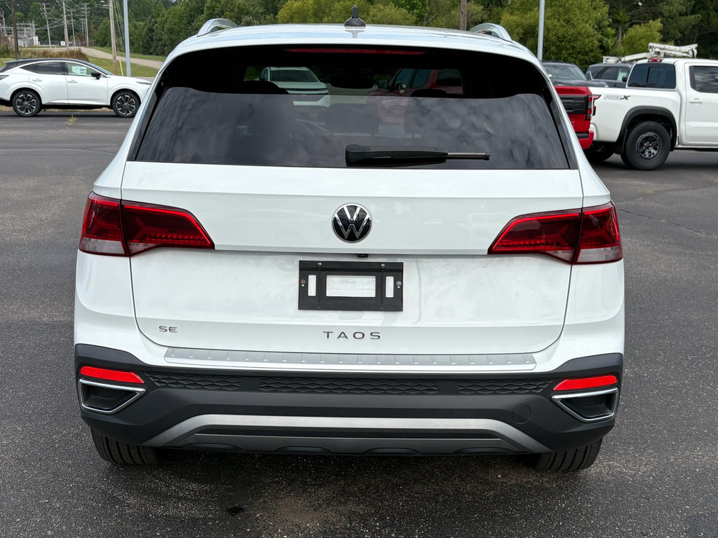 Used 2023 Volkswagen Taos SE FWD image 6