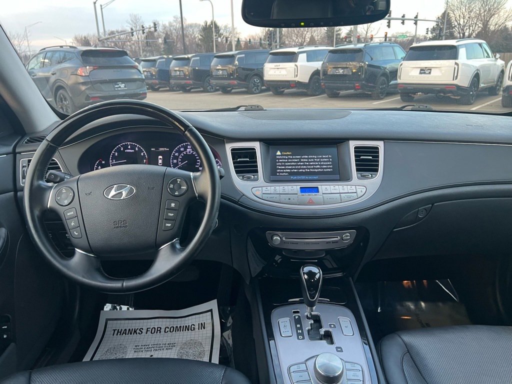 Used 2012 Hyundai Genesis 4.6 image 6