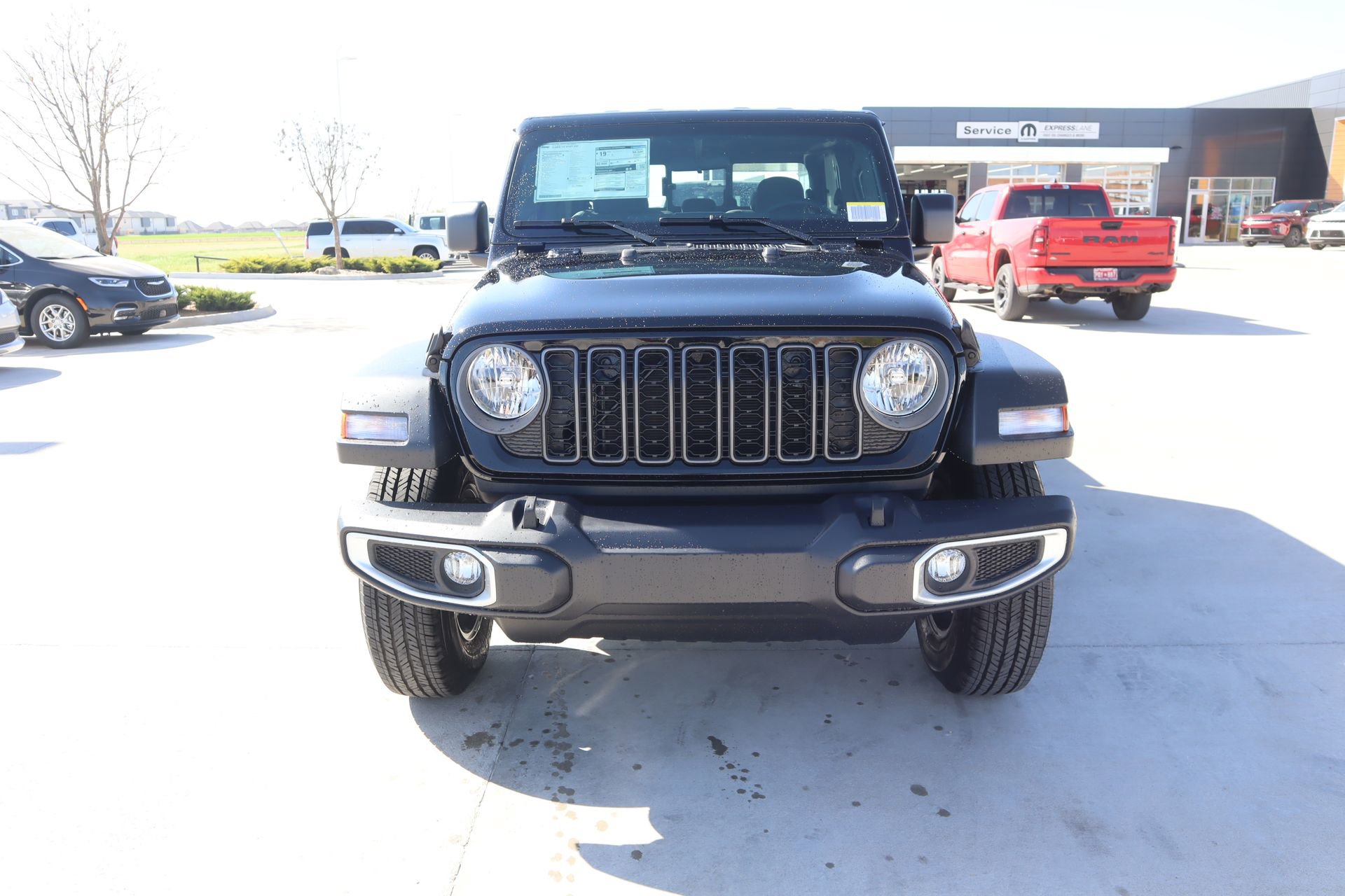 New 2026 Jeep Gladiator Sport AWD/4WD image 8