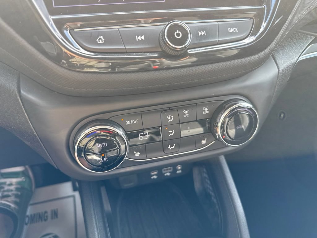 Used 2022 Chevrolet TrailBlazer LT w/ Convenience Package FWD image 31