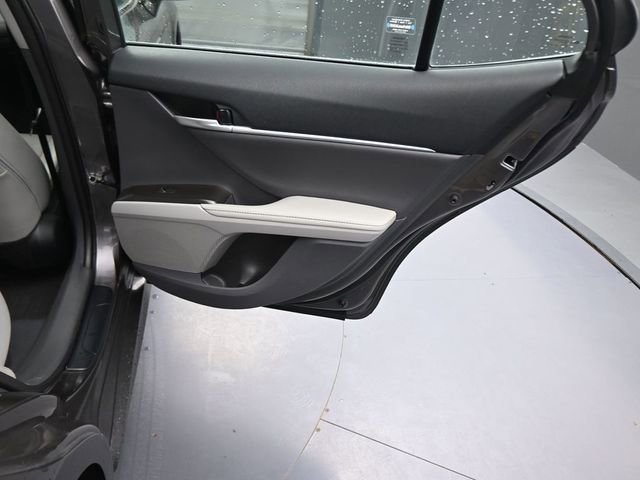 Used 2023 Toyota Camry XLE w/ Navigation Package image 13