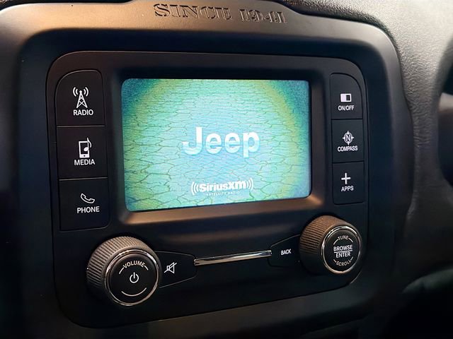 Used 2016 Jeep Renegade Latitude image 14