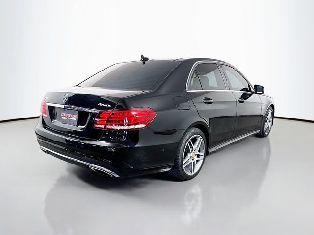 Used 2016 Mercedes-Benz E 400 4MATIC Sedan image 6