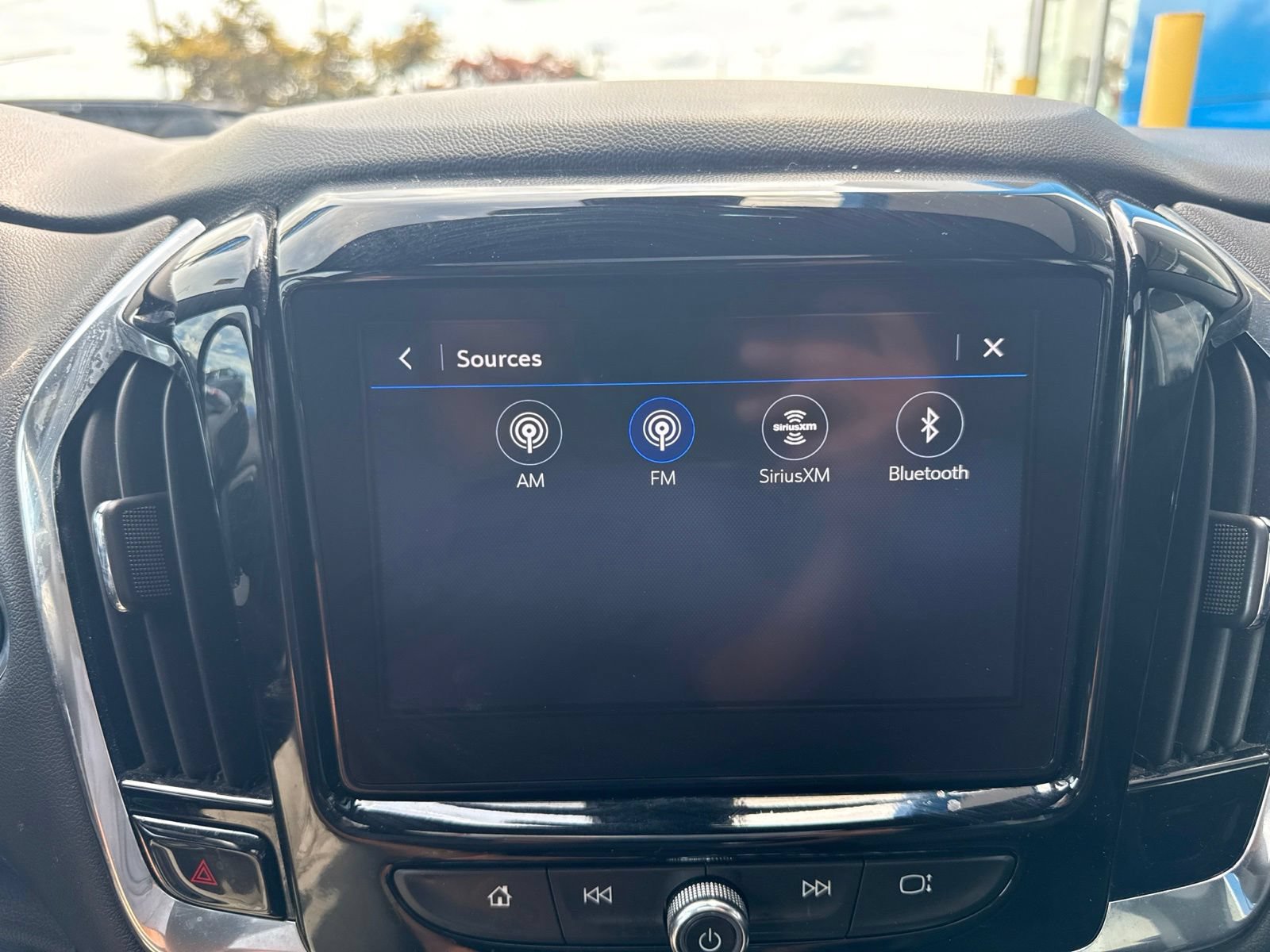 Used 2023 Chevrolet Traverse High Country AWD/4WD image 27