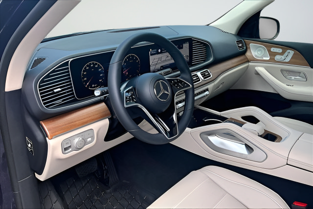 Used 2025 Mercedes-Benz GLE 350 4MATIC image 7