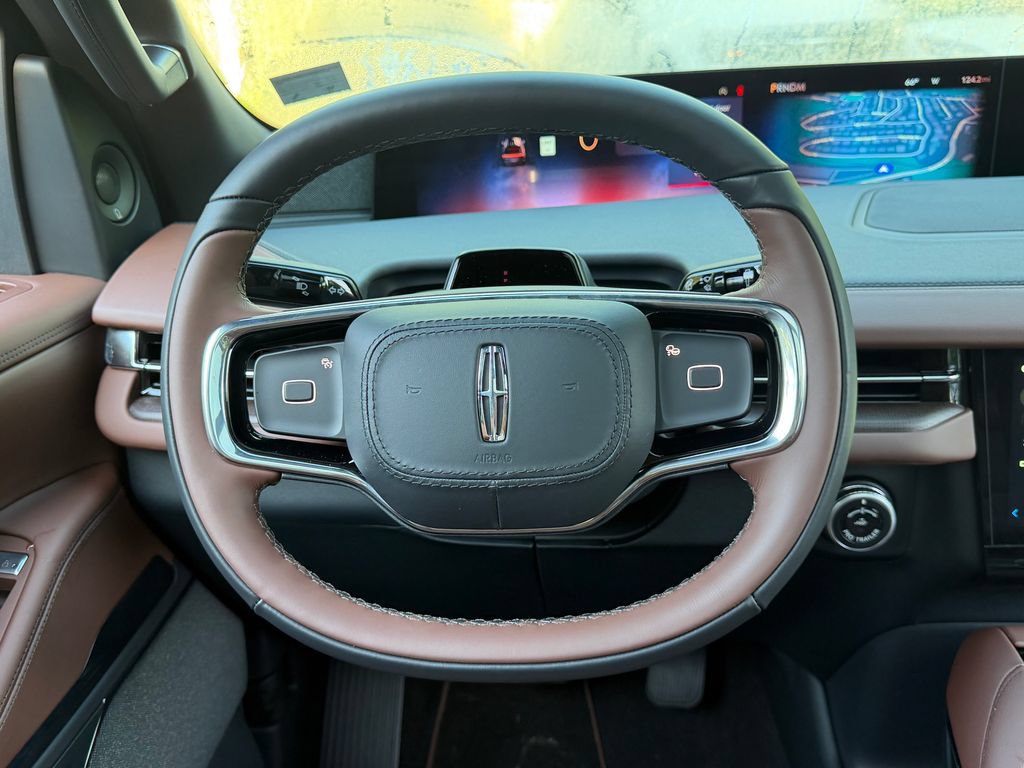 New 2026 Lincoln Navigator Reserve AWD/4WD image 14