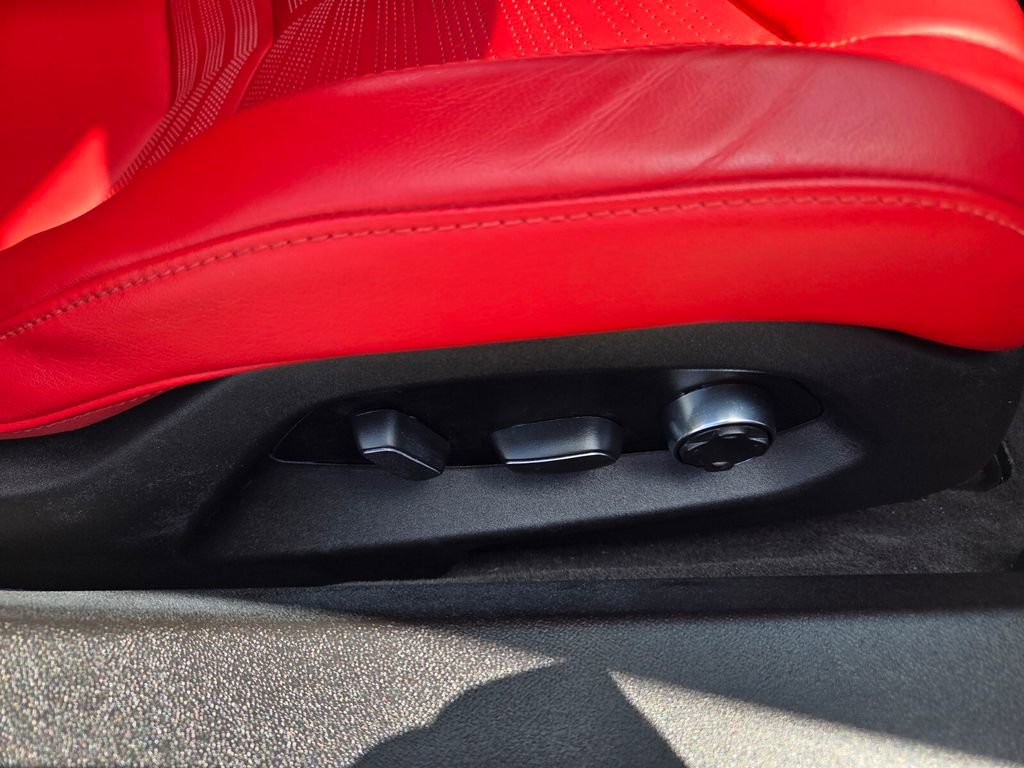 Used 2022 Chevrolet Corvette Stingray Preferred Cpe w/ Engine Appearance Package image 16