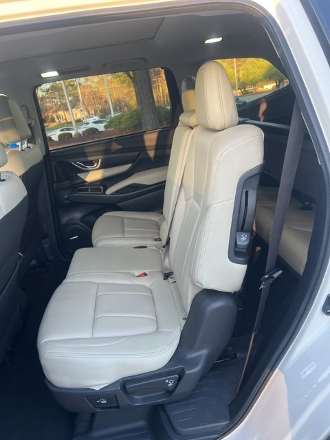 Used 2023 Subaru Ascent Limited w/ Technology Package image 9