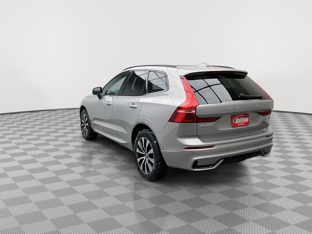 Used 2024 Volvo XC60 B5 Plus AWD/4WD image 36