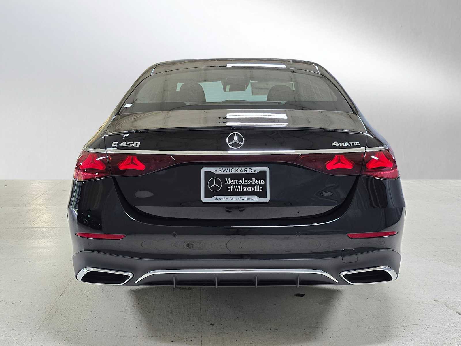 New 2026 Mercedes-Benz E 450 4MATIC Sedan image 4