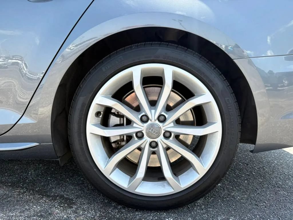 Used 2019 Audi A4 2.0T Premium Plus AWD/4WD image 31