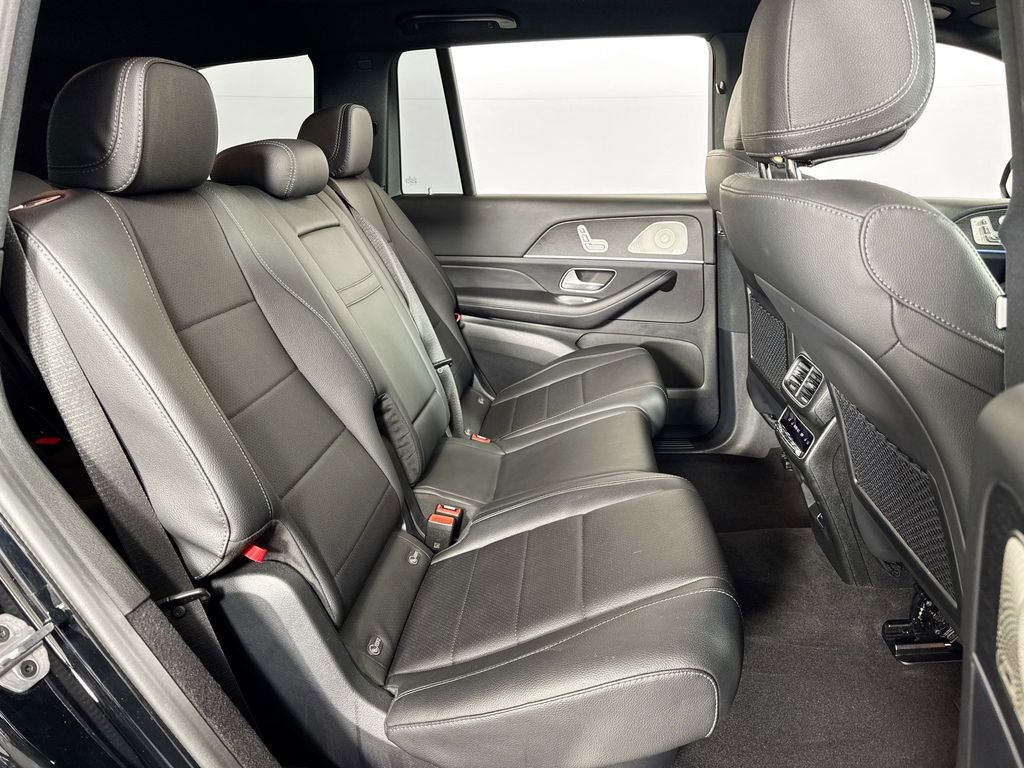 Used 2024 Mercedes-Benz GLS 450 4MATIC image 36