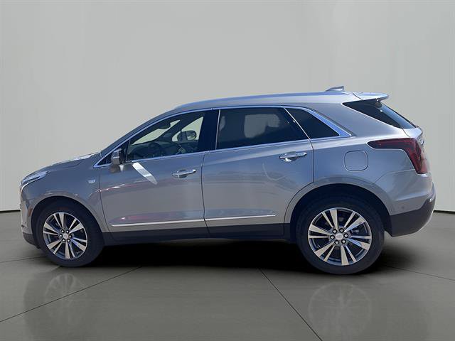 Certified 2025 Cadillac XT5 Premium Luxury w/ Technology Package AWD/4WD image 2